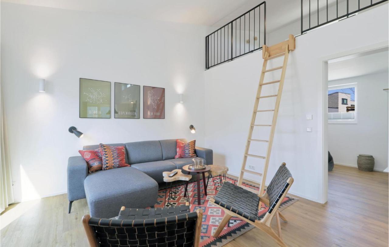 Awesome Home In Lembruch-Duemmer See With Kitchen Eksteriør bilde