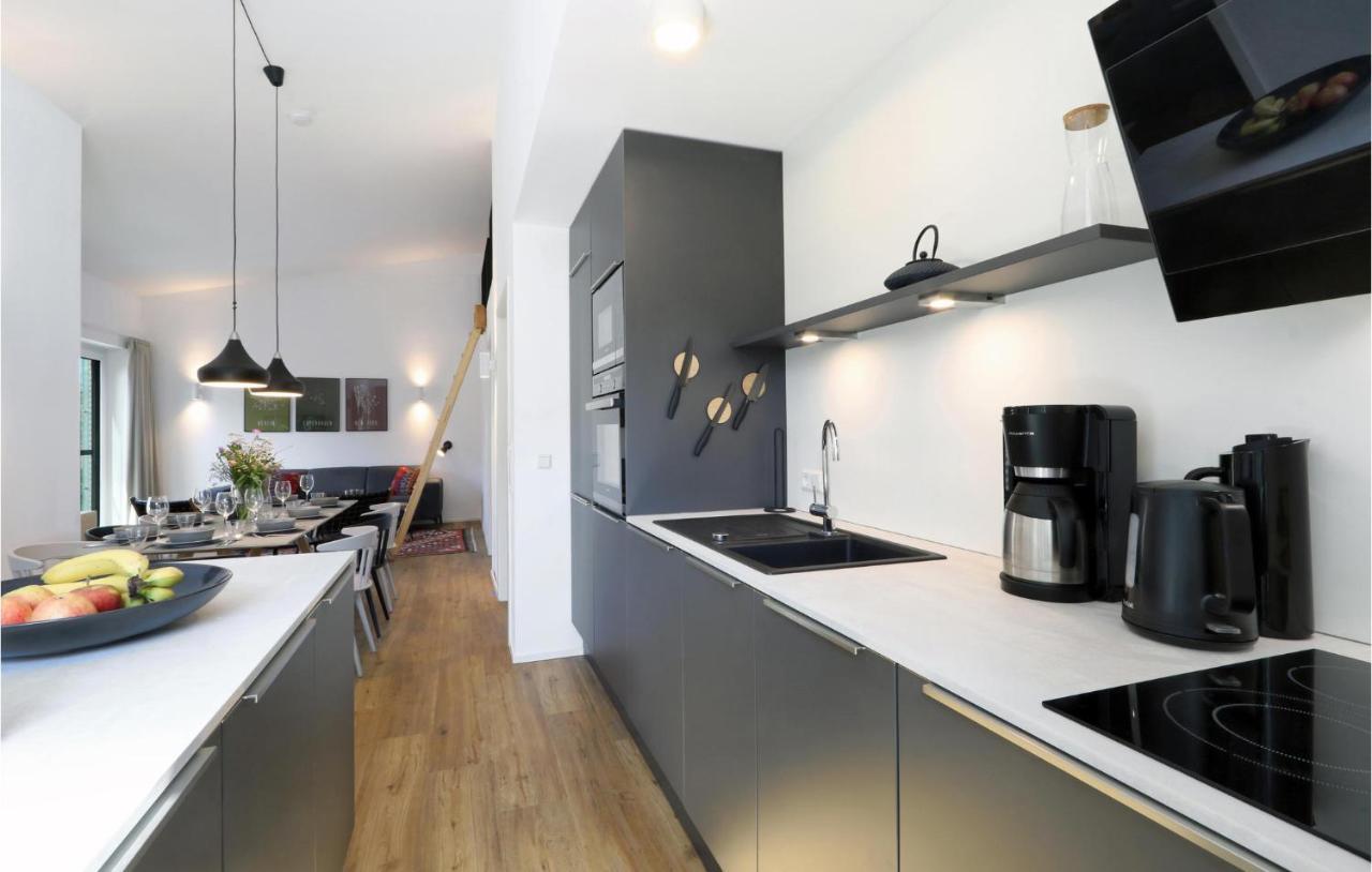 Awesome Home In Lembruch-Duemmer See With Kitchen Eksteriør bilde
